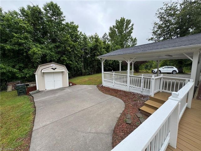 6126 Ridge Road, Tobaccoville, NC 27050