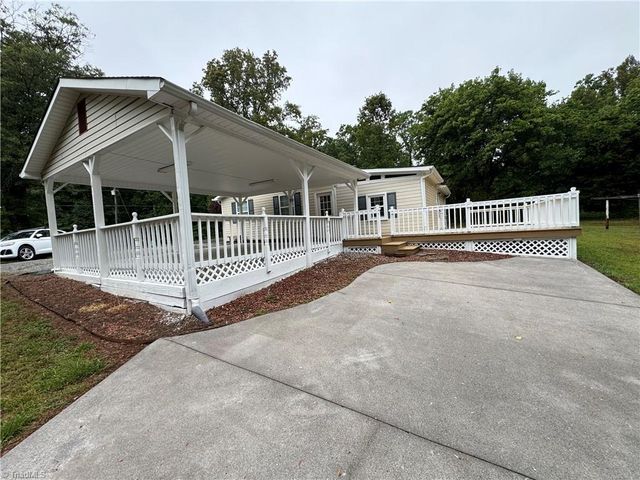 6126 Ridge Road, Tobaccoville, NC 27050
