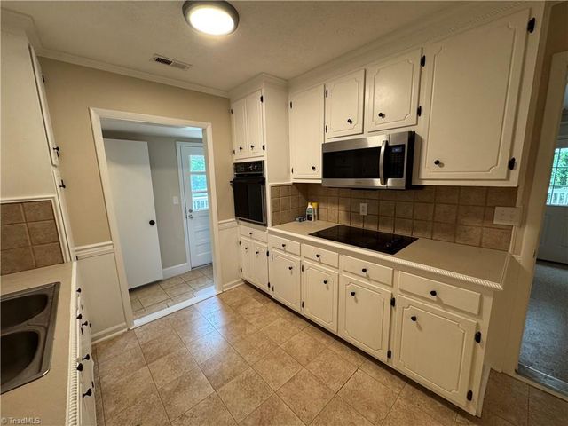 6126 Ridge Road, Tobaccoville, NC 27050
