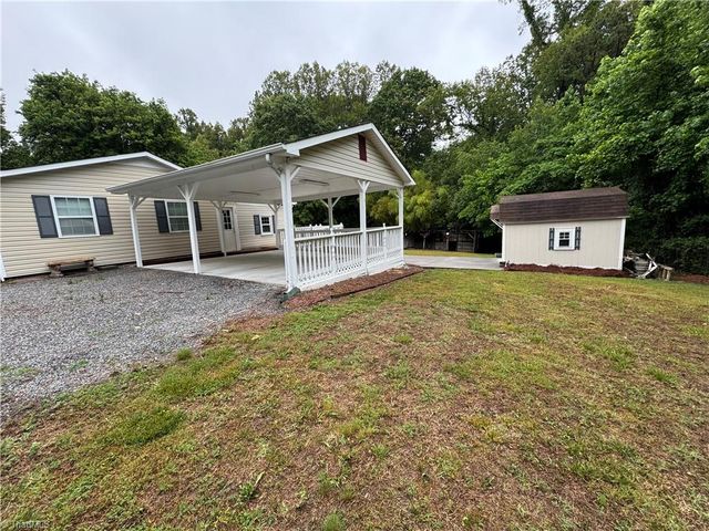 6126 Ridge Road, Tobaccoville, NC 27050