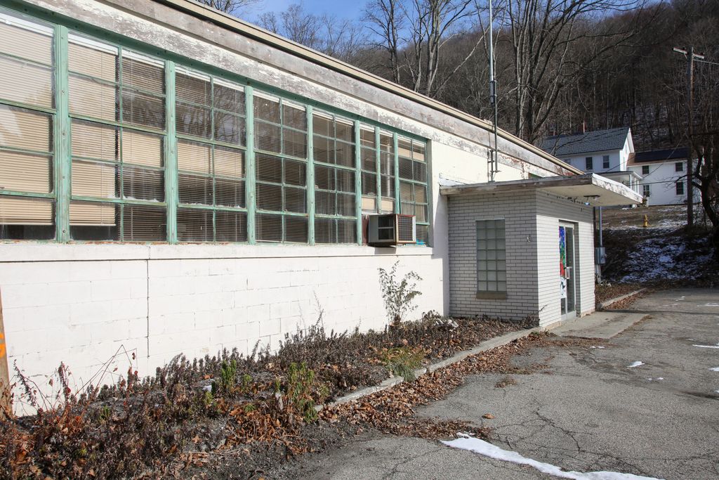 3 Segar Mountain Road, Kent, CT 06757