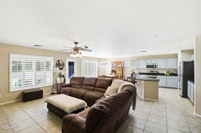 4409 W PLEASANT Lane, Laveen, AZ 85339