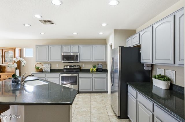 4409 W PLEASANT Lane, Laveen, AZ 85339