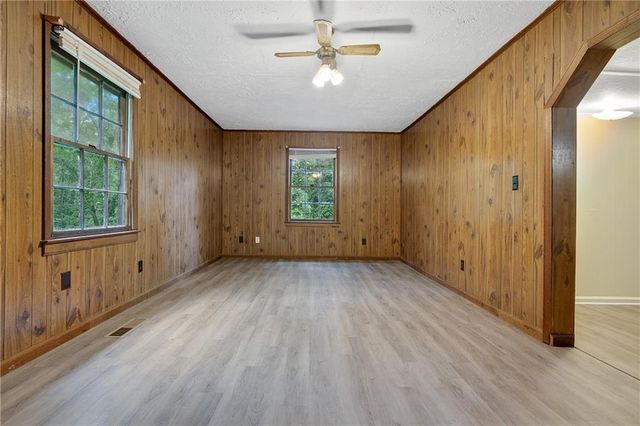 2317 Sportsman Club Road, Gainesville, GA 30501