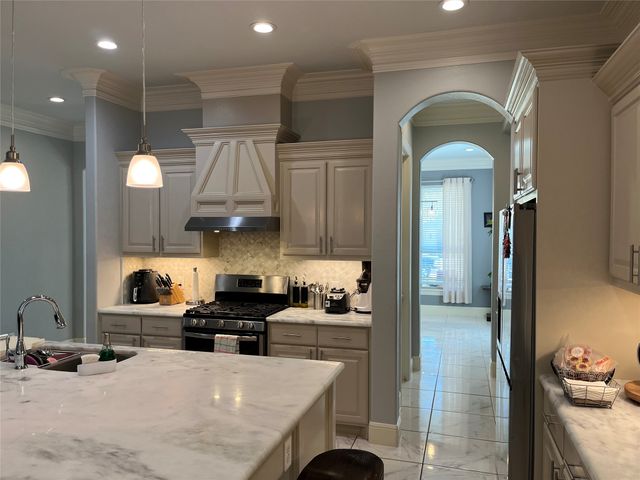 337 Lucille Street, Irving, TX 75060