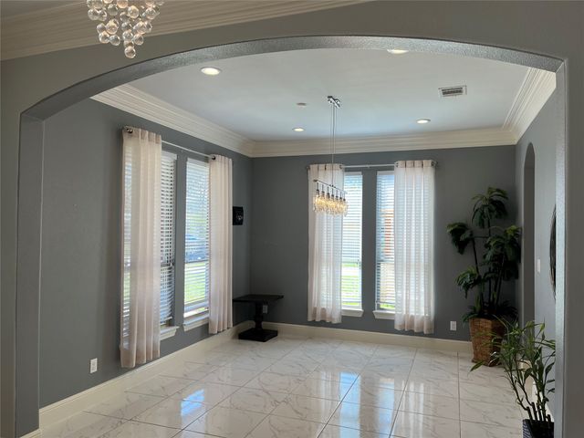 337 Lucille Street, Irving, TX 75060