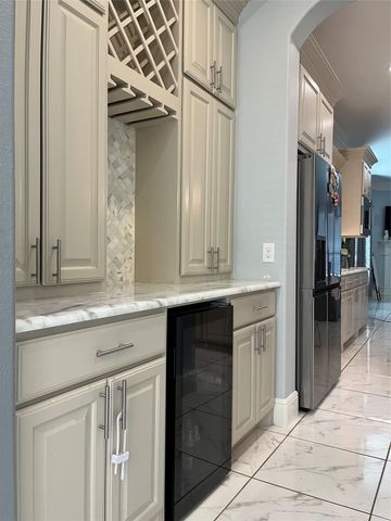 337 Lucille Street, Irving, TX 75060