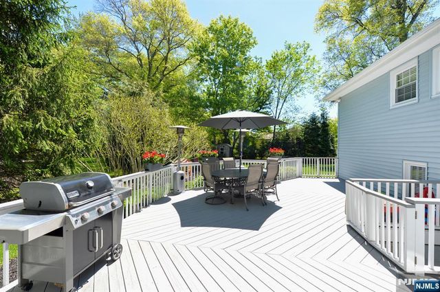 66 Hurley Avenue, Wyckoff, NJ 07481