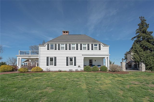 1307 Cisler Drive, Marietta, OH 45750