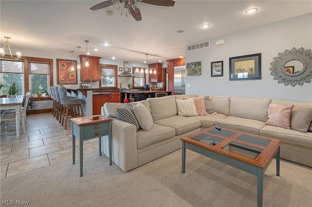 1307 Cisler Drive, Marietta, OH 45750