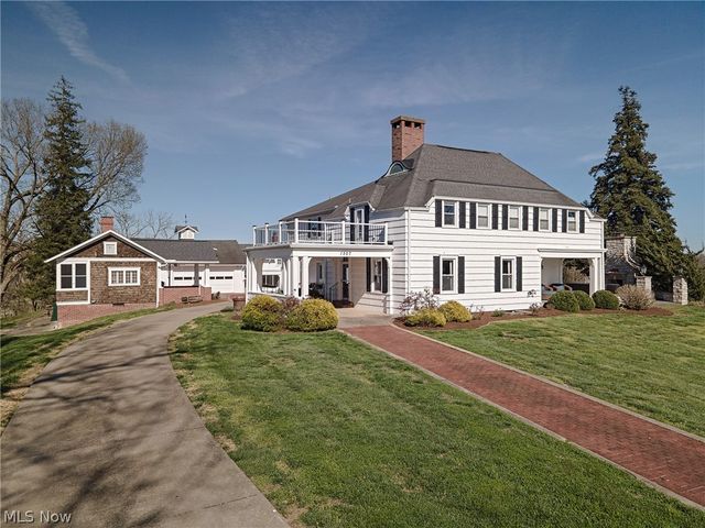 1307 Cisler Drive, Marietta, OH 45750