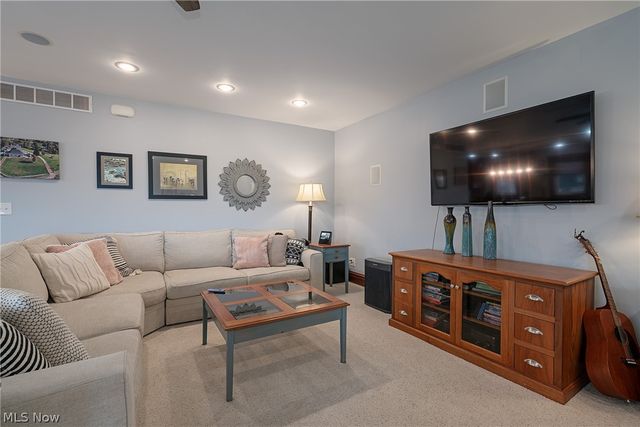 1307 Cisler Drive, Marietta, OH 45750
