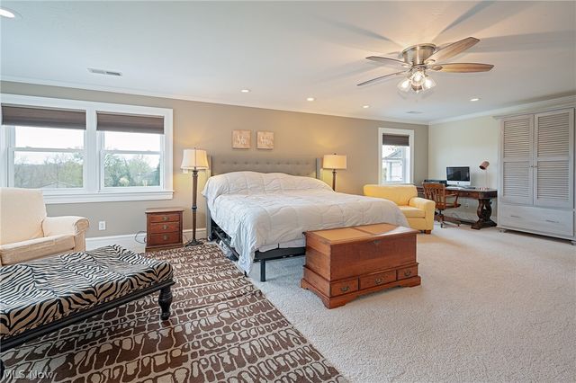 1307 Cisler Drive, Marietta, OH 45750