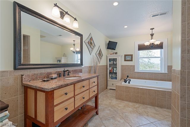 1307 Cisler Drive, Marietta, OH 45750