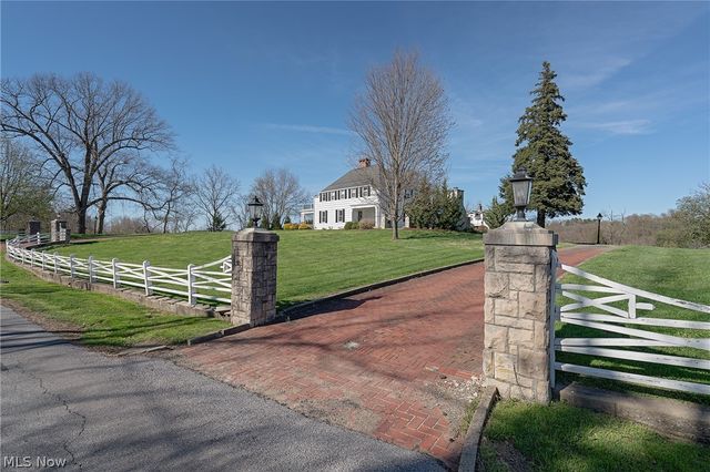 1307 Cisler Drive, Marietta, OH 45750