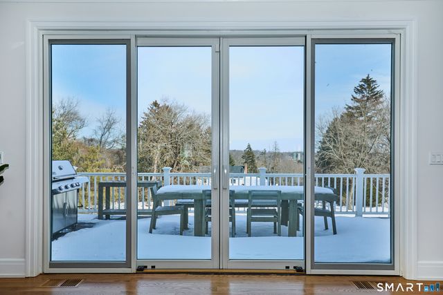 70 Meadow Ridge Road, Fairfield, CT 06890