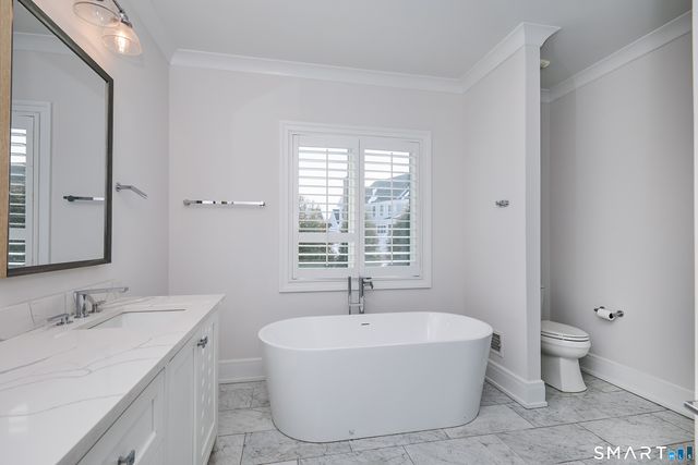 70 Meadow Ridge Road, Fairfield, CT 06890