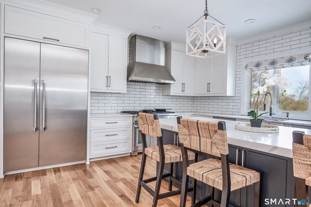 70 Meadow Ridge Road, Fairfield, CT 06890