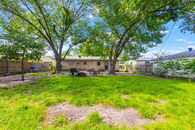 301 W Ridgewood Drive, Garland, TX 75041