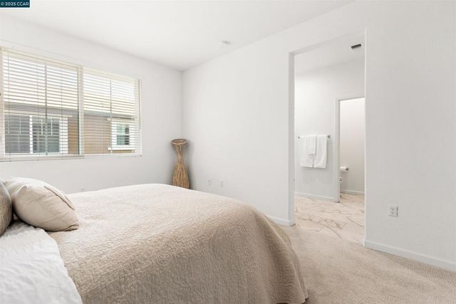 28 Springbrook Ln, Pittsburg, CA 94565