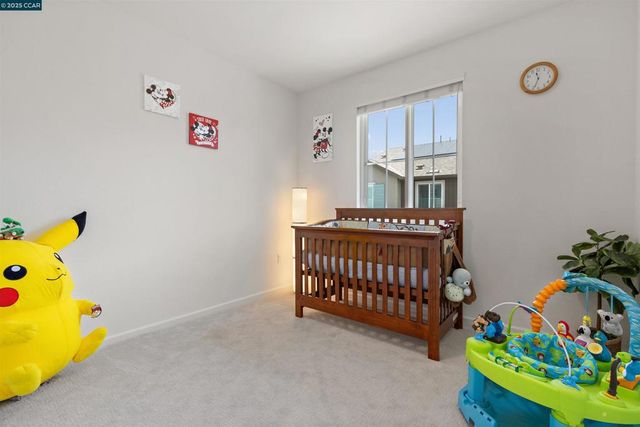 28 Springbrook Ln, Pittsburg, CA 94565