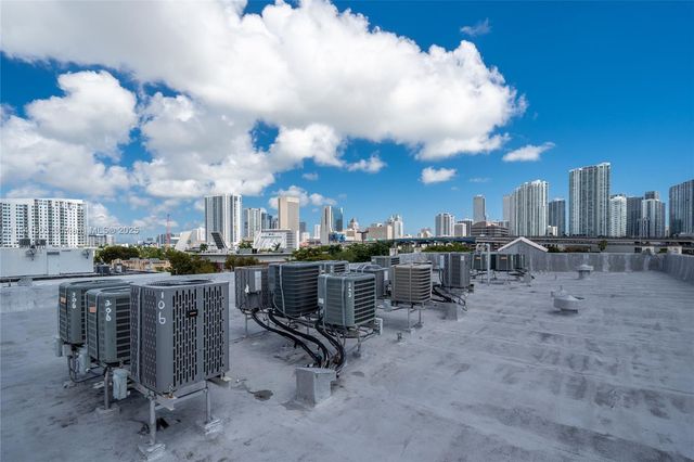 440 SW 5th Ave, Miami, FL 33130