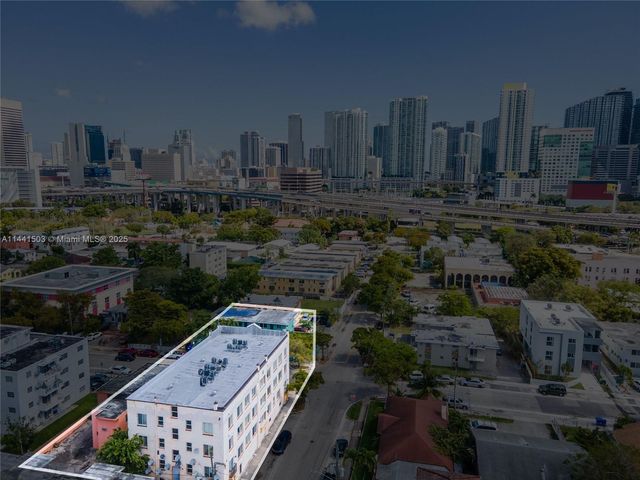 440 SW 5th Ave, Miami, FL 33130