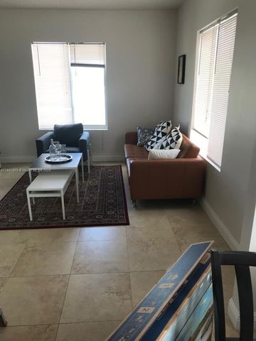 440 SW 5th Ave, Miami, FL 33130