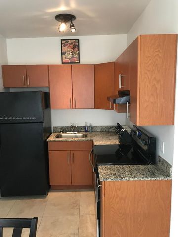 440 SW 5th Ave, Miami, FL 33130