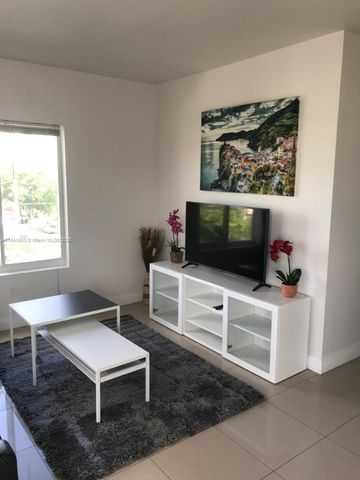 440 SW 5th Ave, Miami, FL 33130