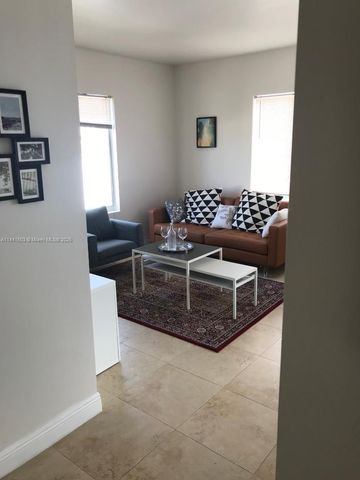 440 SW 5th Ave, Miami, FL 33130