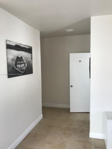 440 SW 5th Ave, Miami, FL 33130