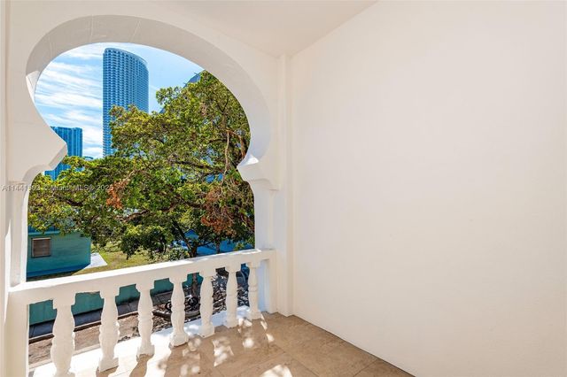 440 SW 5th Ave, Miami, FL 33130