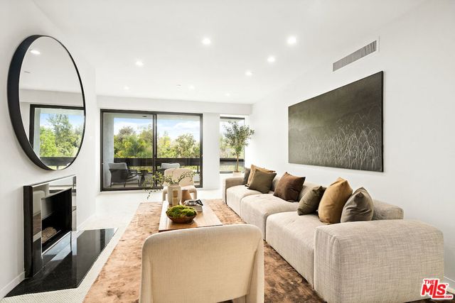 10551 Wilshire Boulevard 503, Los Angeles, CA 90024