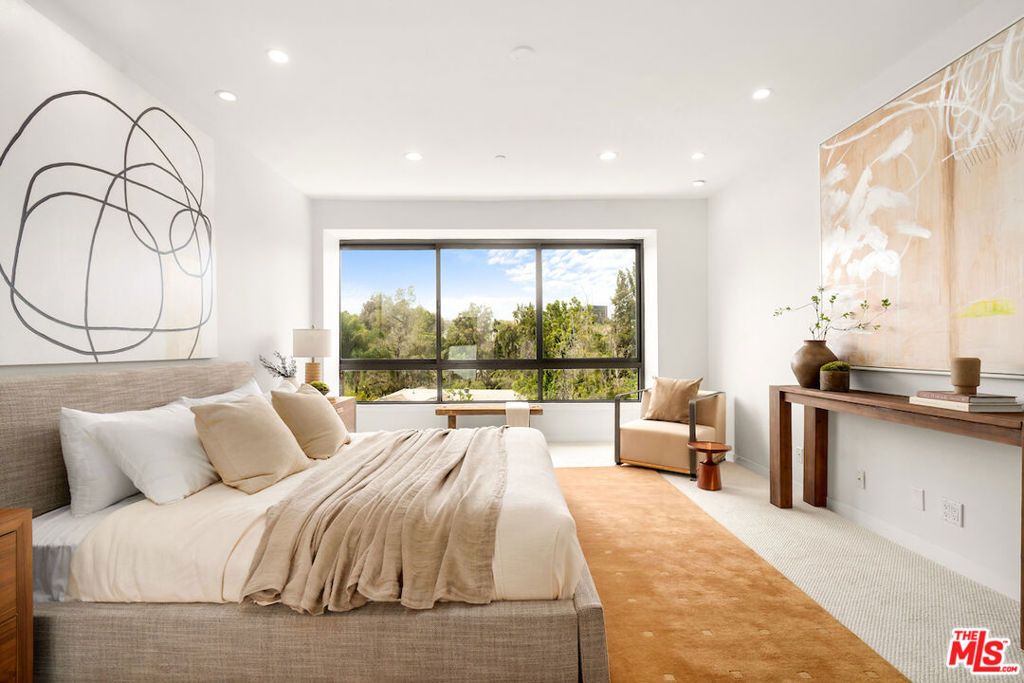 Image 26 of property listing at 10551 Wilshire Boulevard 503, Los Angeles, CA 90024