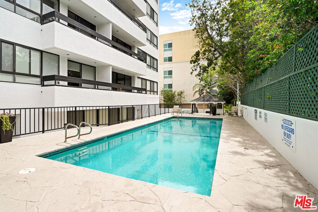 Image 34 of property listing at 10551 Wilshire Boulevard 503, Los Angeles, CA 90024