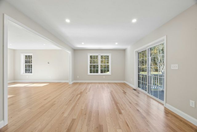 35 Martin, Douglas, MA 01516