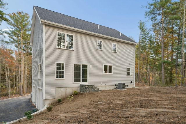 35 Martin, Douglas, MA 01516