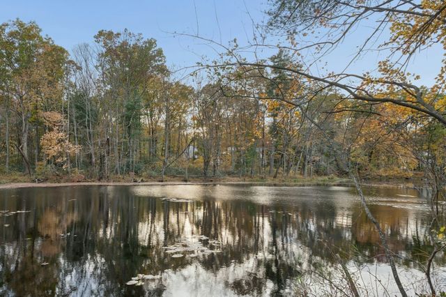 35 Martin, Douglas, MA 01516