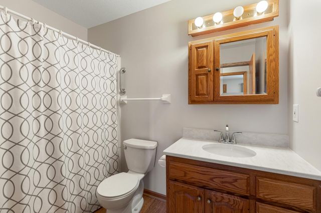 5998 Fernwood Street, Shoreview, MN 55126