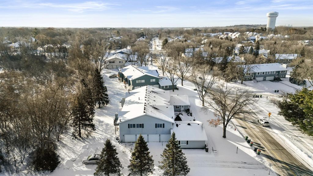 5998 Fernwood Street, Shoreview, MN 55126