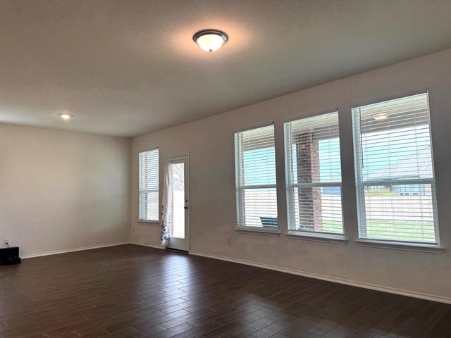 4833 Teverola DR, Round Rock, TX 78665