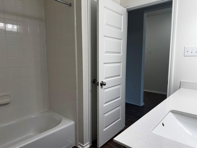 4833 Teverola DR, Round Rock, TX 78665