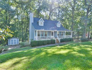 203 Davis Mill Road S, Dallas, GA 30157