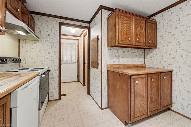 194 W 3rd Street, Denton, NC 27239