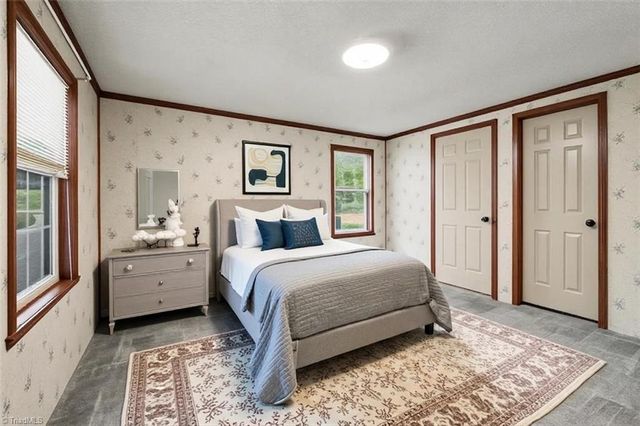 194 W 3rd Street, Denton, NC 27239