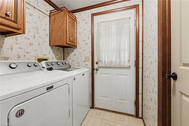 194 W 3rd Street, Denton, NC 27239