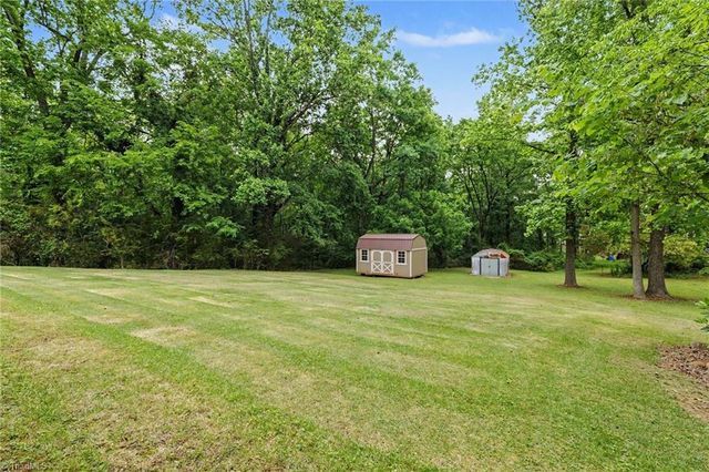 194 W 3rd Street, Denton, NC 27239