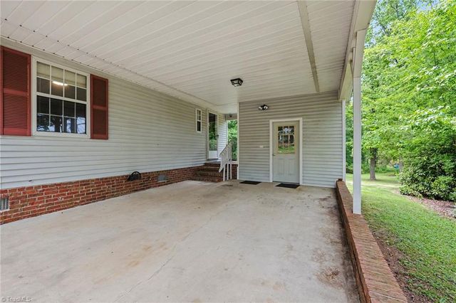 194 W 3rd Street, Denton, NC 27239