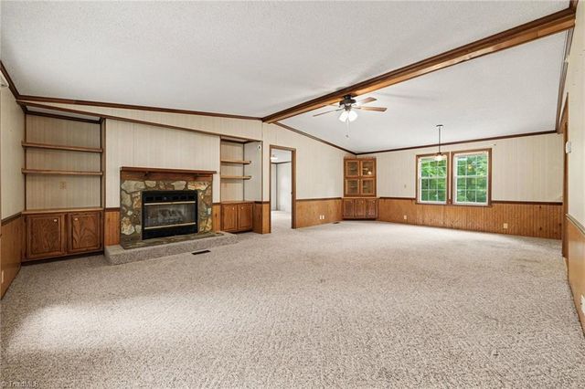 194 W 3rd Street, Denton, NC 27239